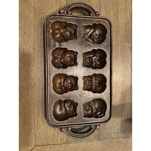 Vintage John Wright Cast Iron Teddy Pan 8 Bear Muffin Cornbread Mold USA Made